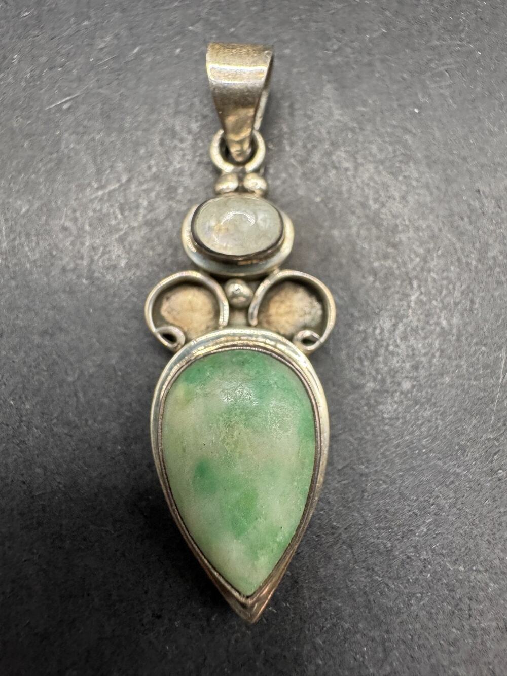 Vintage Sterling Silver 925 Jade and White Quartz Teardrop Pendant 42.6mm